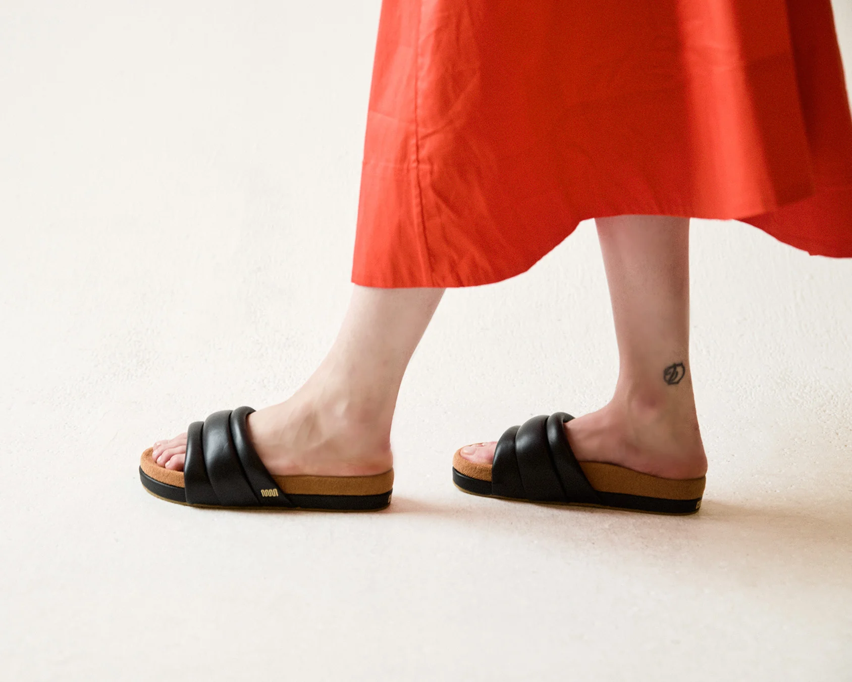 Terry Cloth with Double Plush Memory Foam - Image 3